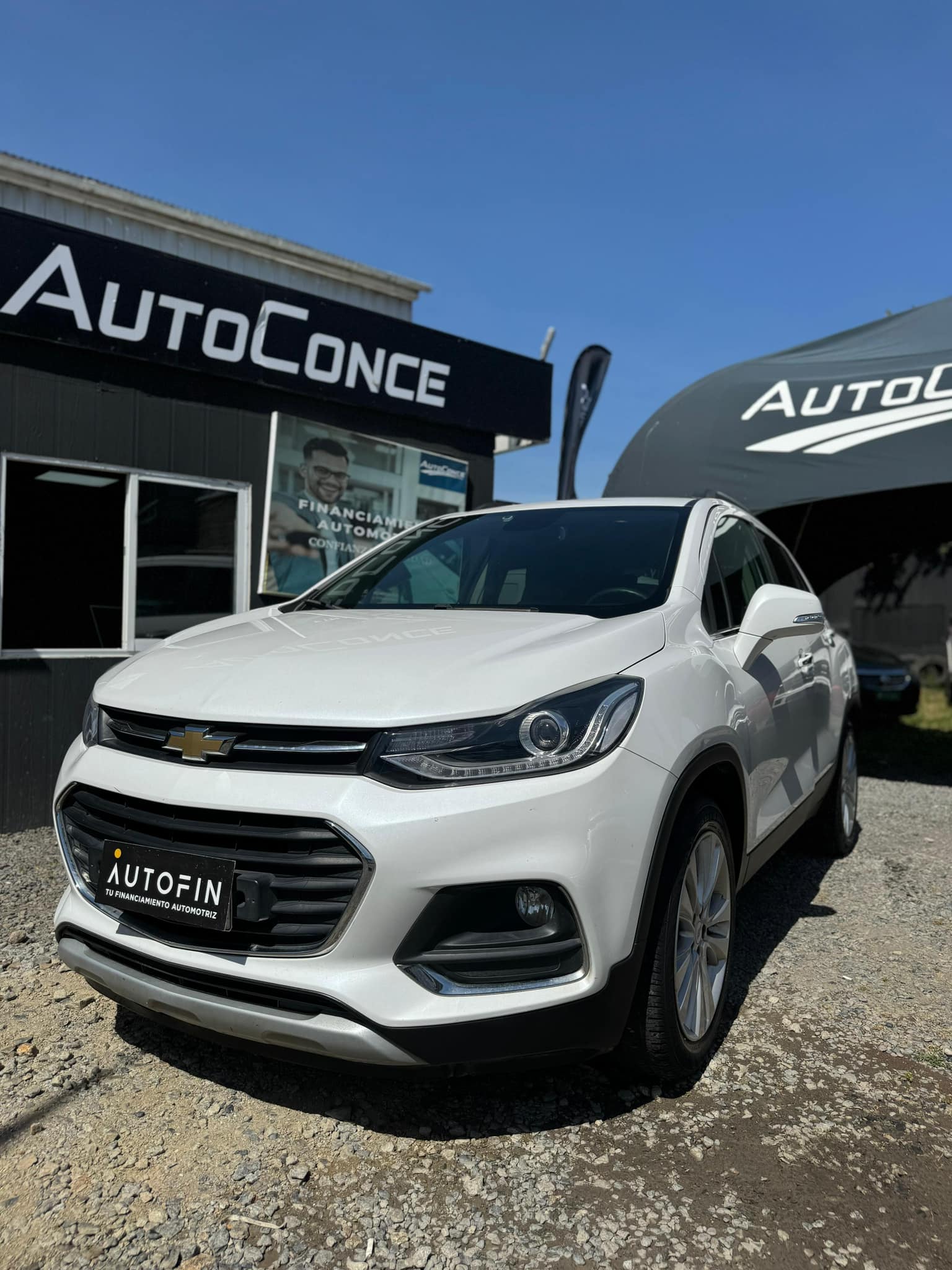 CHEVROLET TRACKER