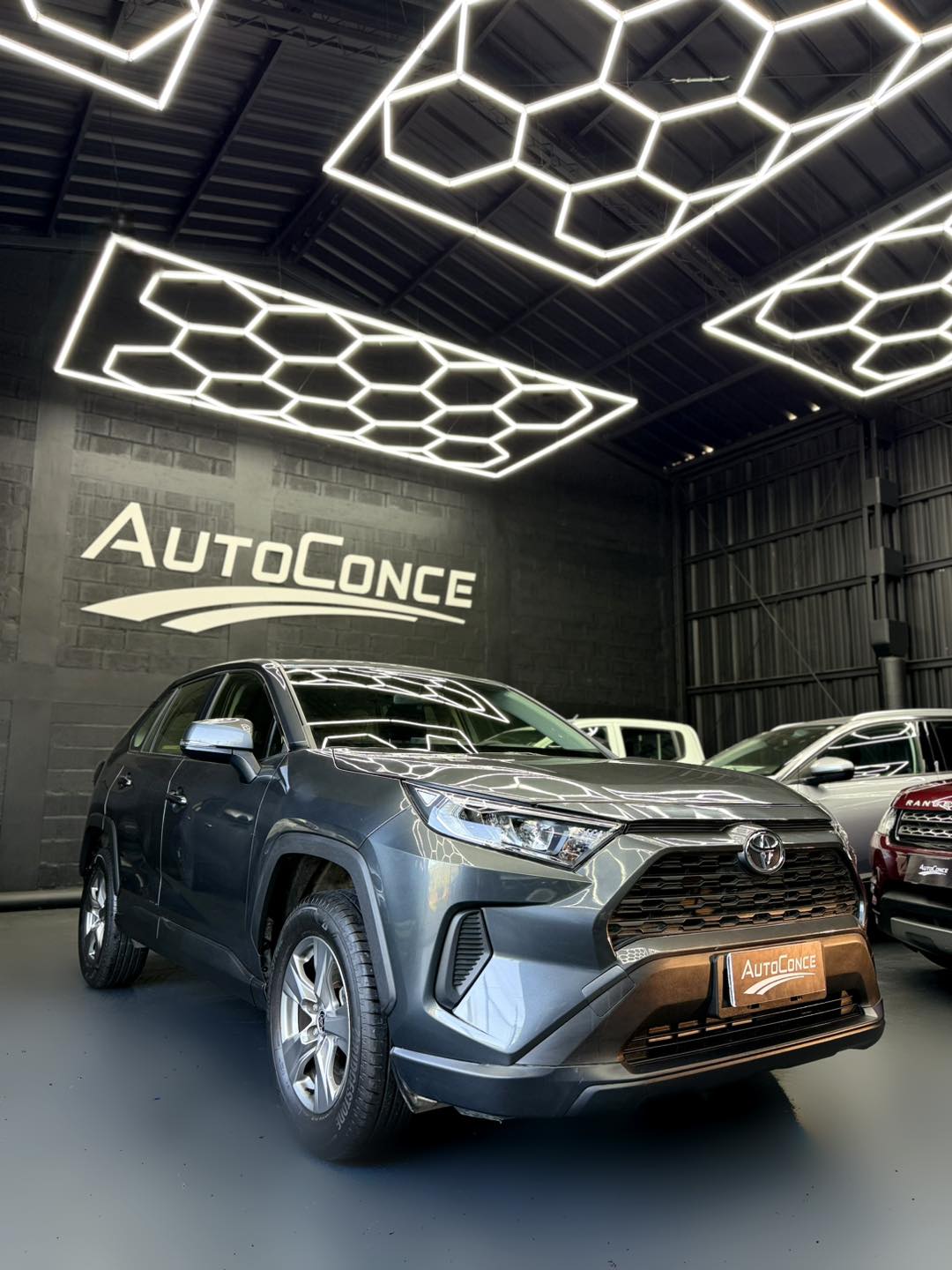 TOYOTA RAV4 4X4
