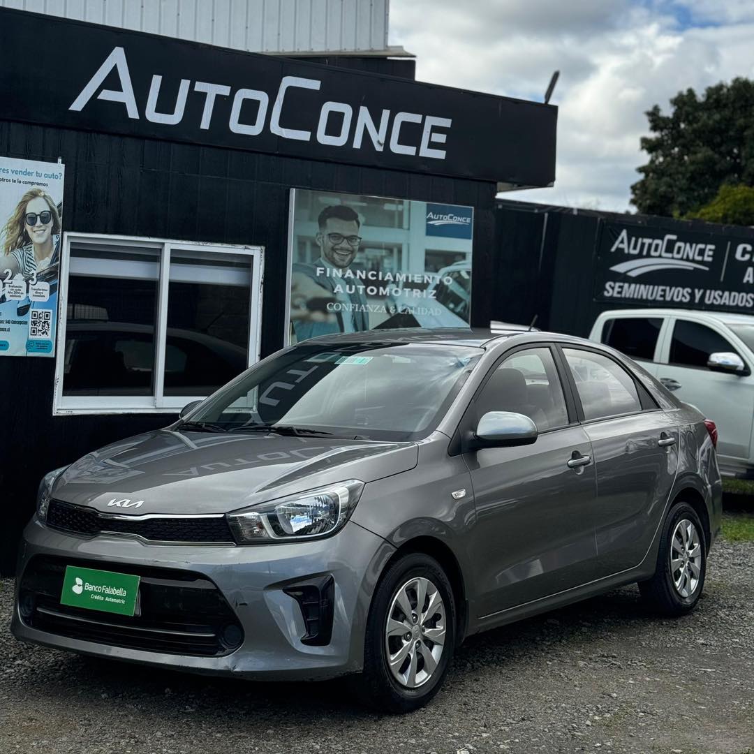 KIA SOLUTO LX