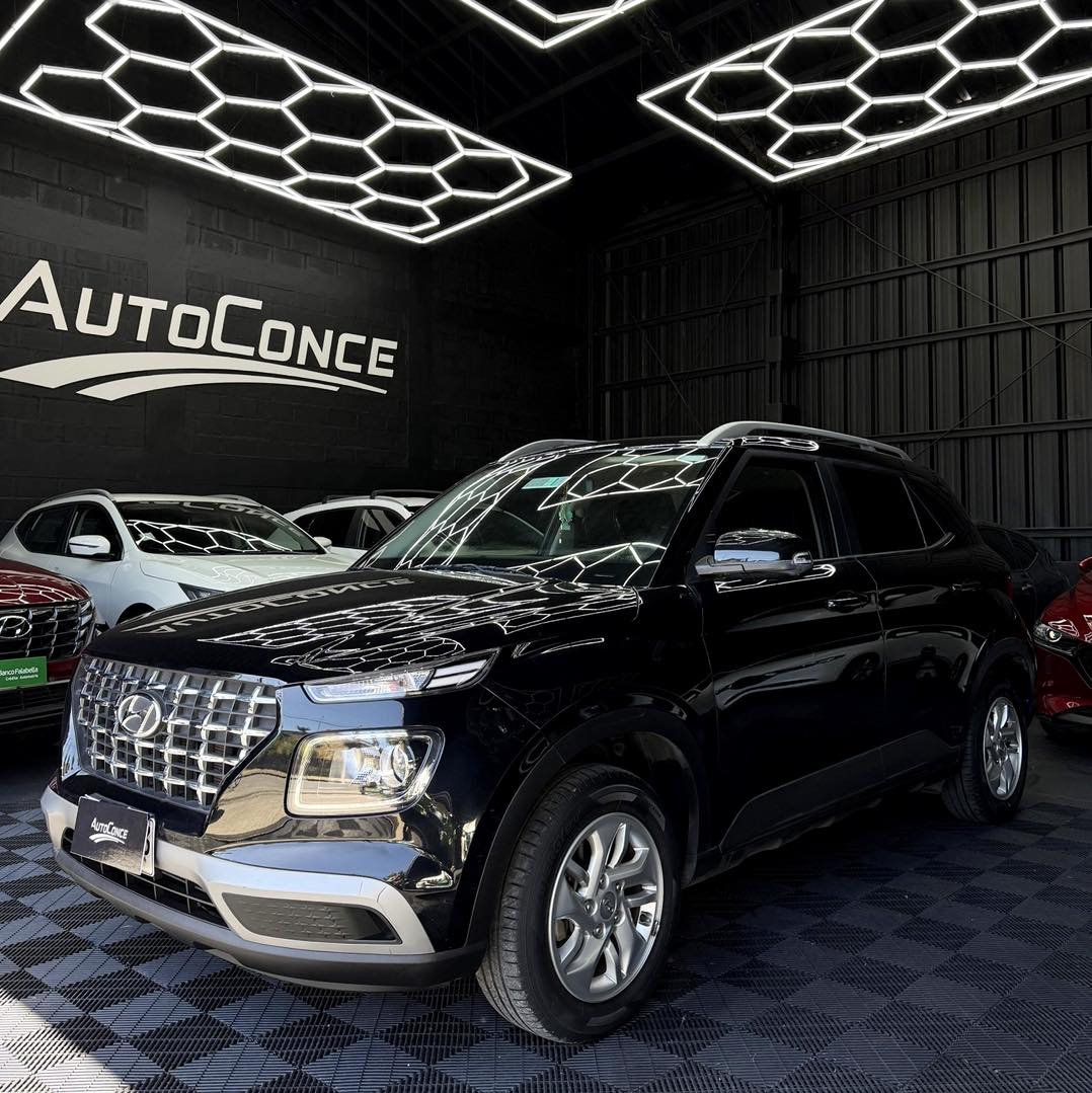 HYUNDAI VENUE